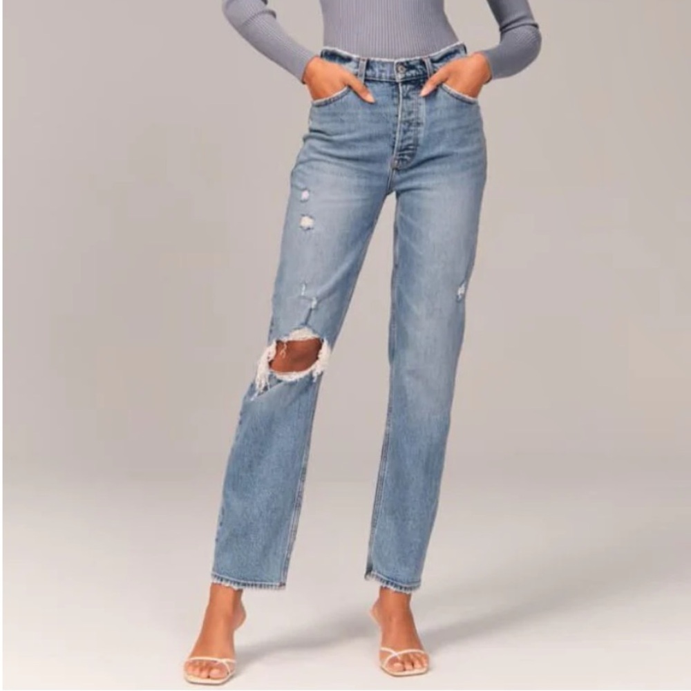 A&F High Rise Dad JeanS - Size 26 Short